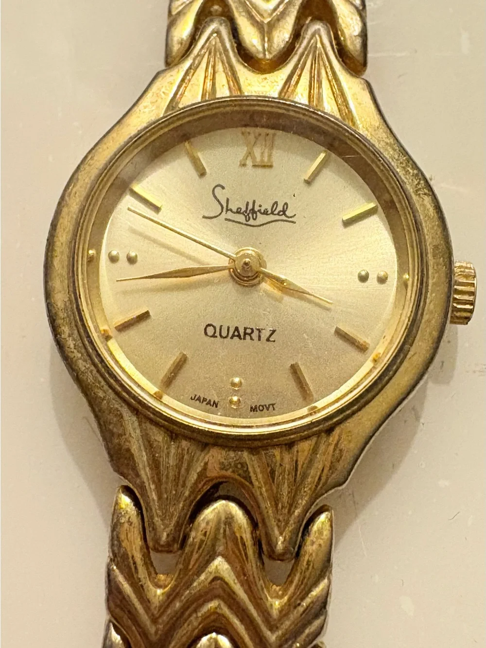 Sheffield Quartz Women's Gold Tone Analog Bracelet Watch Gold Dial Roman/ Baton